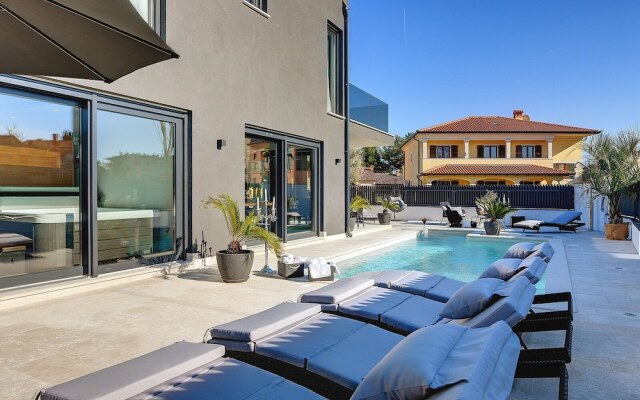Luxurious Villa in Rovinj With Pool