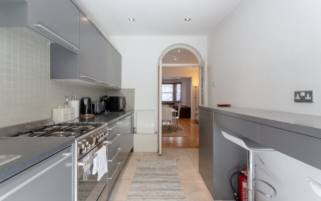 Spacious 1 Bedroom Flat in Fulham