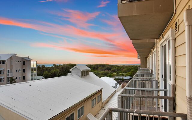 Deep Blue Hotel & Hot Springs