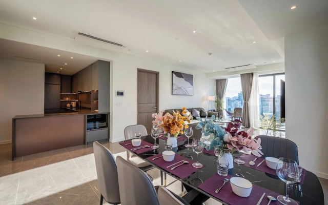 The Opera Residence Luxury Vacation