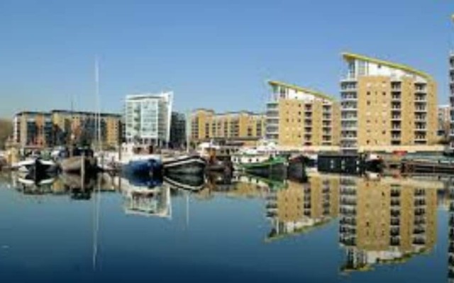 Stunning 2 Bedroom Property near Limehouse