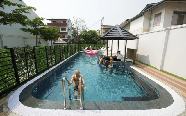 Urbanite Hotel