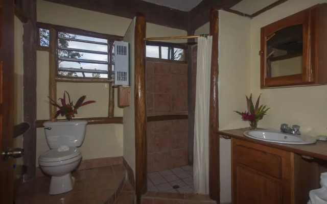 Cotton Tree Lodge