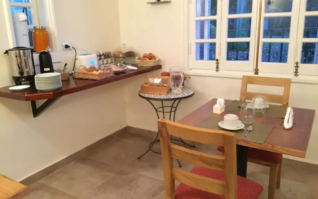 Chiara Lodge