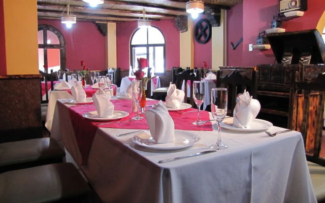 Hosteria El Surillal
