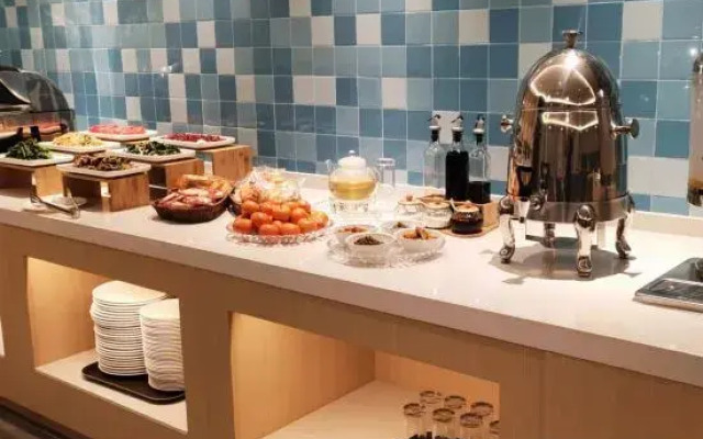 Home Inn Neo (South Anhui Lantian Lianhu Square)