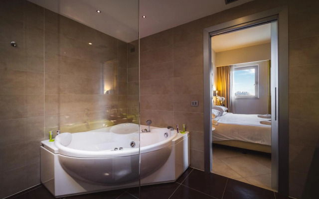 Jazz Hotel