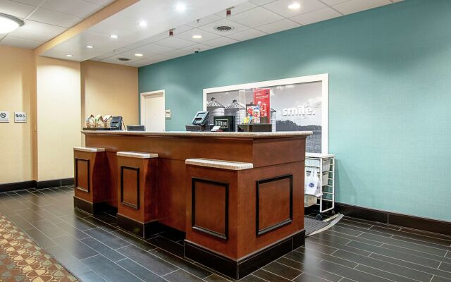 Hampton Inn Pine Grove