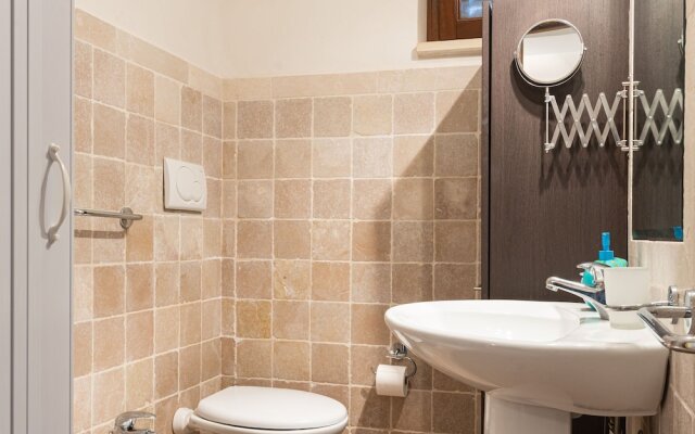 Alluring Villa in Ostuni With Swimming Pool