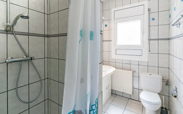 Beautiful Holiday Home for 4 With Private Swimming Pool