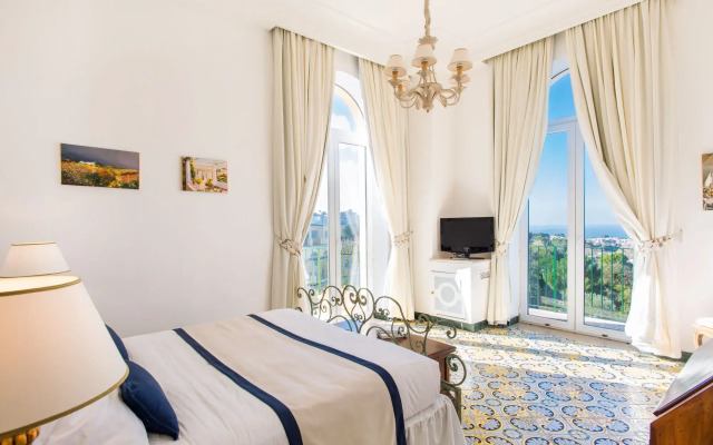 Caesar Augustus Hotel