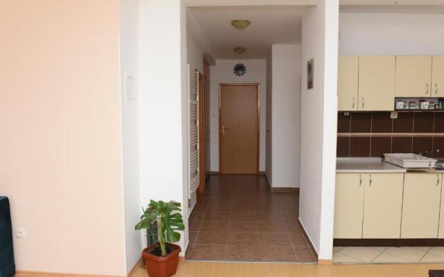 Bingo Apartments