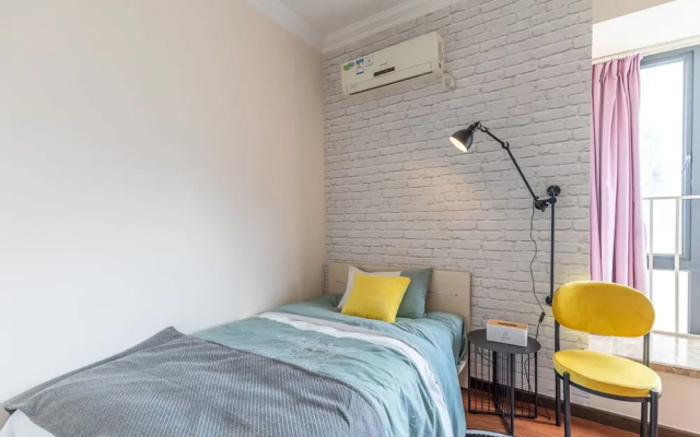 Locals Boutique Apartment Huafa Plaza 8 – Guest Rooms – Zhuhai