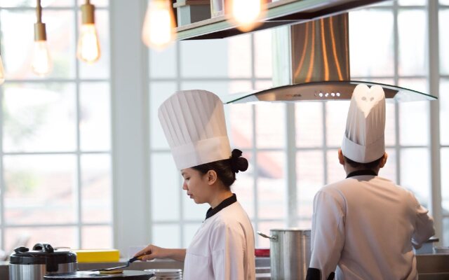 Kampi Hotel Tunjungan – Surabaya