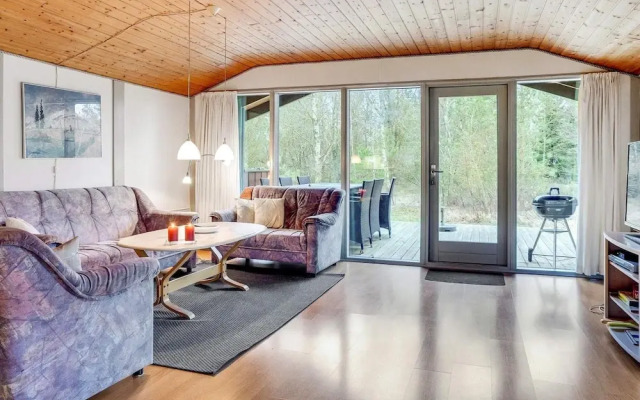 6 Person Holiday Home in Albaek