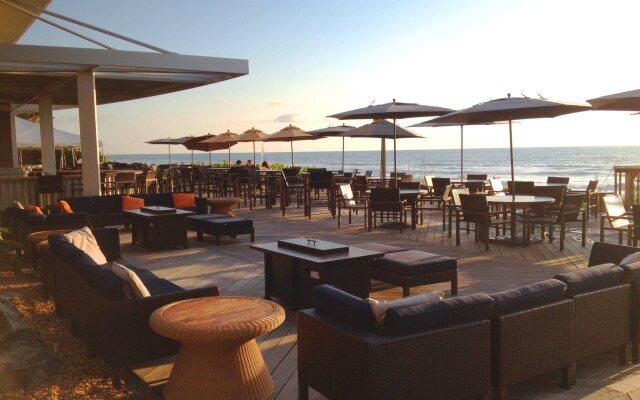 Crowne Plaza Melbourne - Oceanfront by IHG