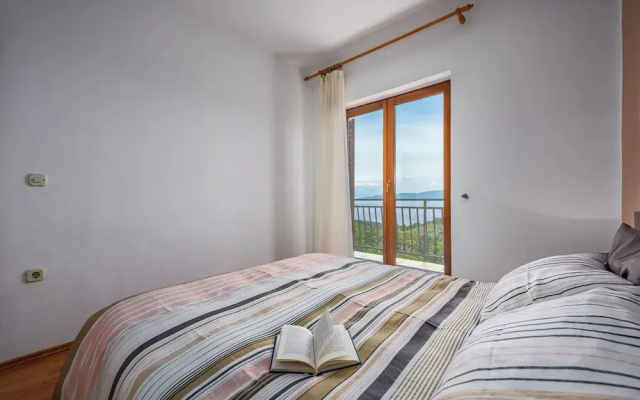 Apartment in Drenje With Sea View Terrace