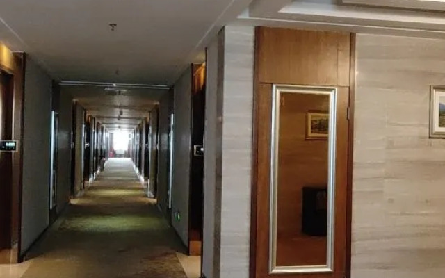 Yao Lake Pearl Hotel