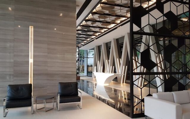 Expressionz Professional Suites by IHost Home Solutions