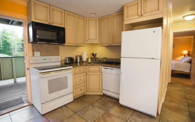 Sandstone Creek Getaway