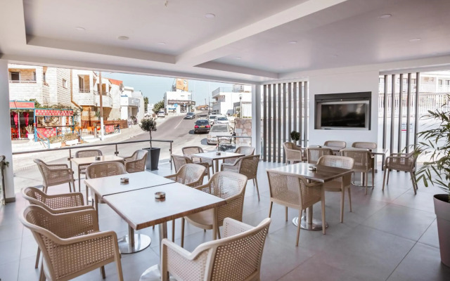 Paul Marie Hotel Apartments