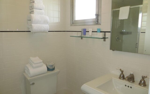 The Greens Hotel - Del Paso Blvd