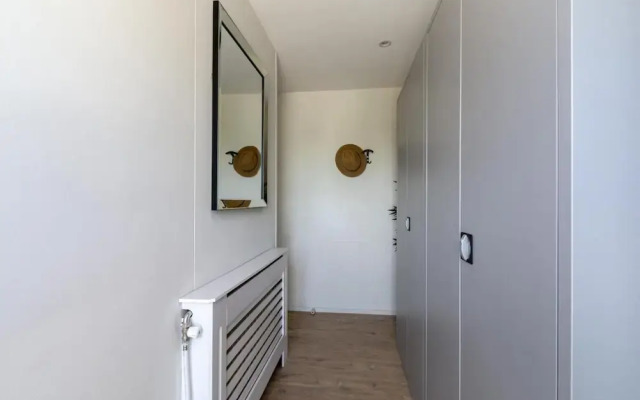 Luxurious Furnished Bungalow With Terrace