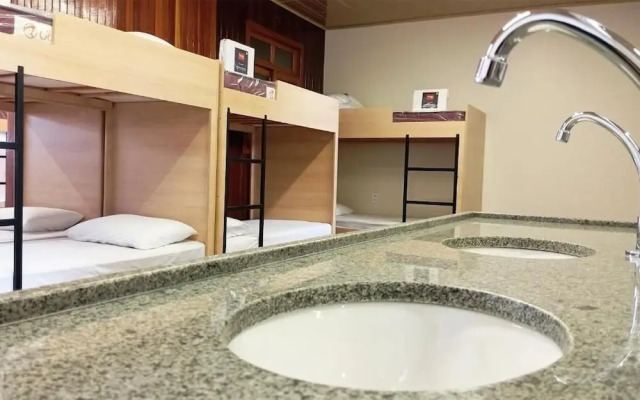 Angatu Hostel Service