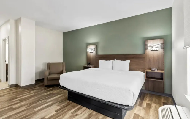 Quality Inn & Suites Columbia Harbison