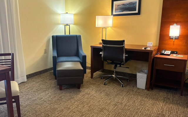 Comfort Inn Monterey Peninsula Airport