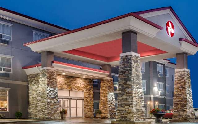 Ramada by Wyndham Moose Jaw