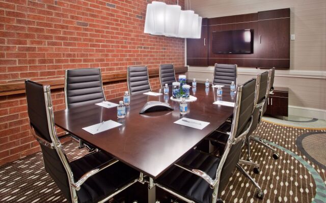 Hampton Inn & Suites Chapel Hill-Carrboro/Downtown