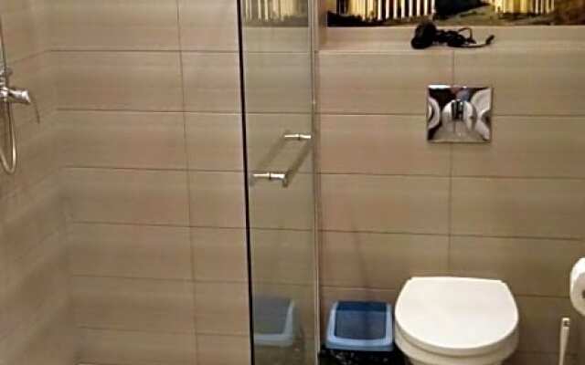 Hostel Sunrise przy Dw. Zachodni