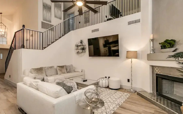 Fully Renovated Kierland Retreat W/pool & 4-bdrms!