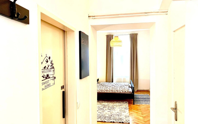 Urban Contactless Apartment