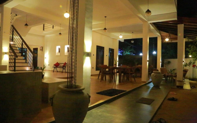 Midigama Holiday Inn
