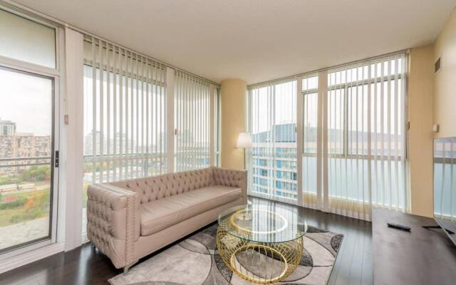 Panoramic View 2BR & 2BTH - Opp Square One Mall