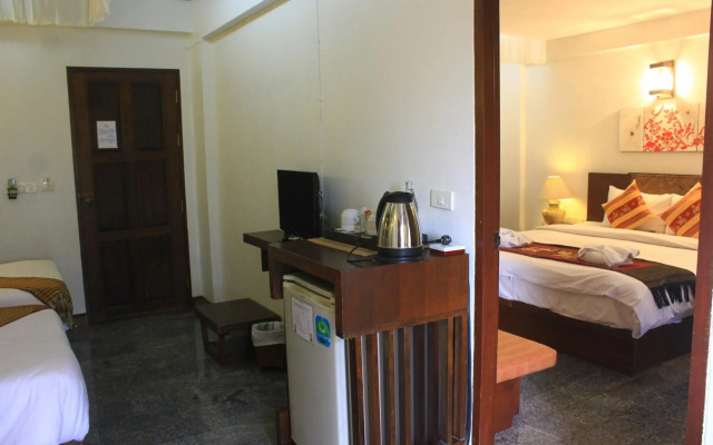 Rainforest Chiangmai Hotel