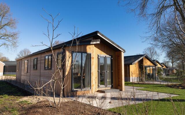 Well-kept chalet with dishwasher not far from the Biesbosch