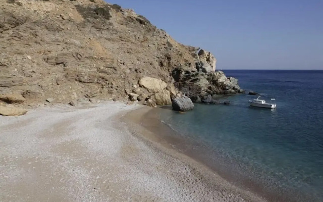 Aiolos Hotel