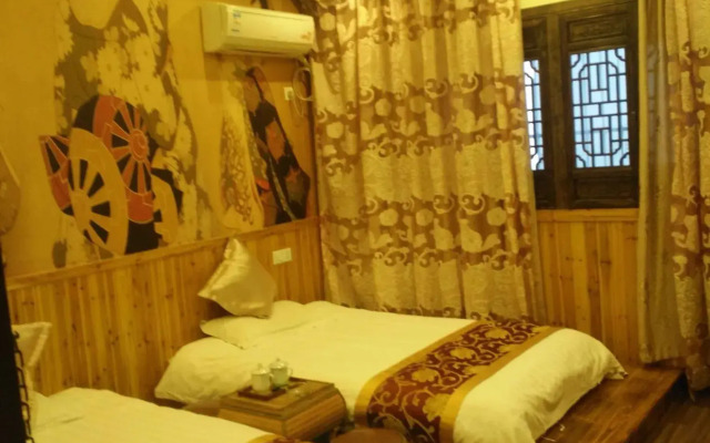 Yue Yue Theme Hostel