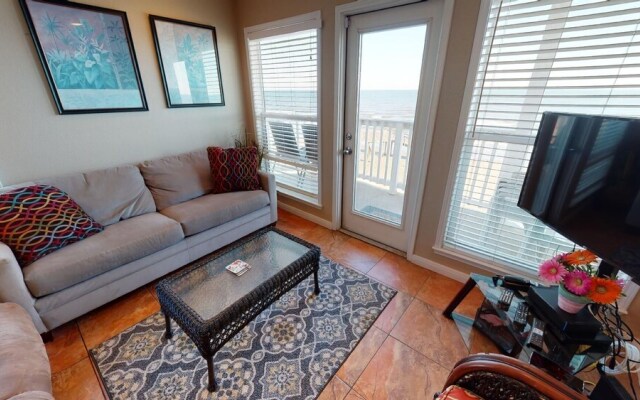 Seascape 1211 2 Bedroom Condo by RedAwning