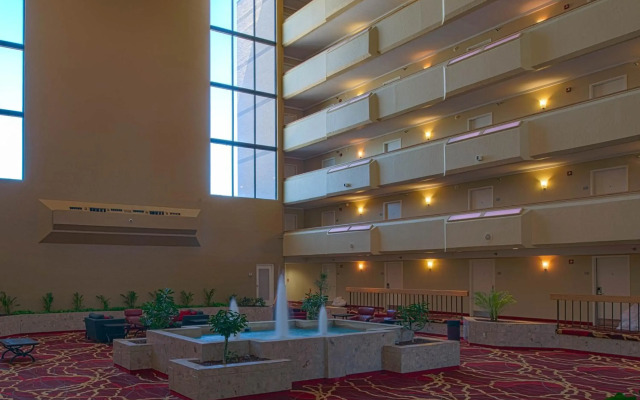 MCM Eleganté Hotel & Suites
