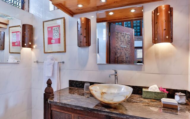 Caille Blanc Villa & Hotel - Adults Only
