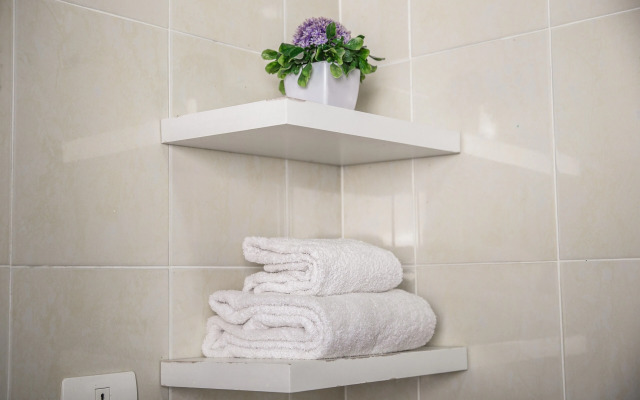 Redcon Suites