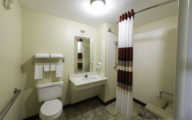 Red Roof Inn & Suites Savannah Airport