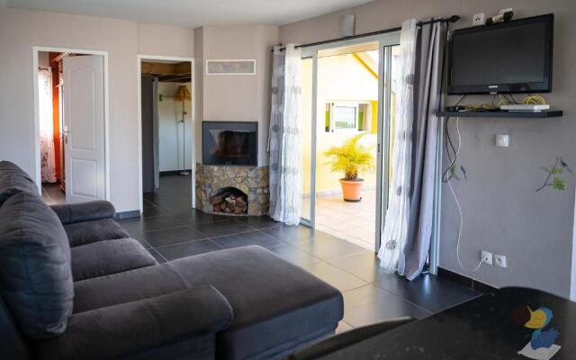 Ti Kaz La Plaine en hauteur