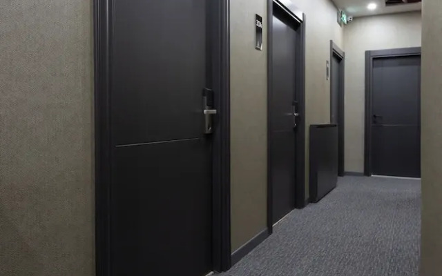 ATM Suite Hotel