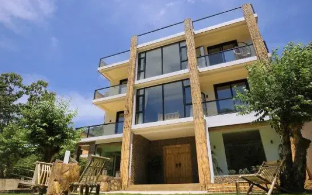 Zhiyou Yijian Guesthouse