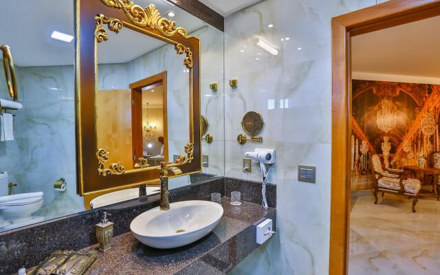 Golden Lis Hotel Boutique